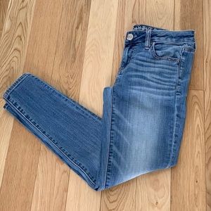 American Eagle Super Stretch Low Jegging 2 Short